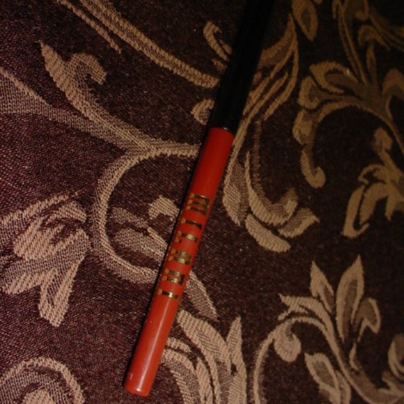 MILANI New Understatement Lip Liner SIENNA STYLE - Picture 1 of 1